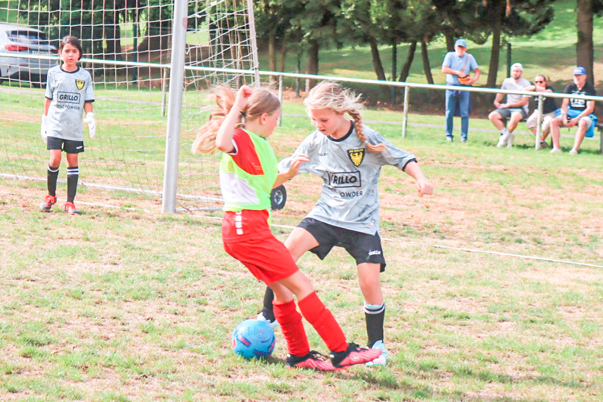 D-Juniorinnen Spielszene JSG Goslar gegen SC 18 Harlingerode.