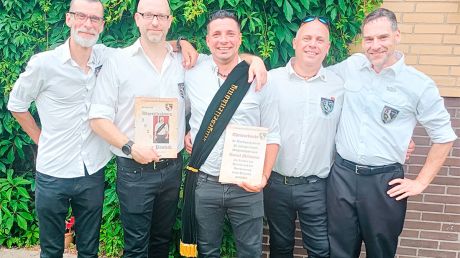 Altgesellenfrühschoppen am Volksfest-Samstag mit neuem König 2026 und Geehrten.
